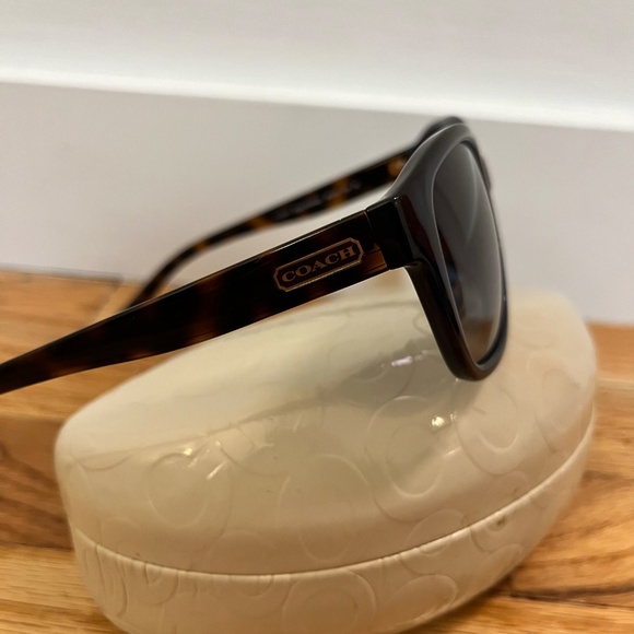 Coach Navy Blue Sunglasses (with Original Case and Cloth) - Picture 6 of 10